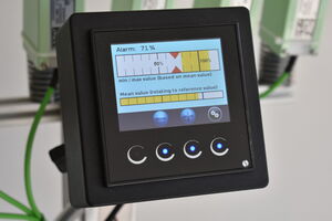 SeedMon Bordcomputer mit Alarmanzeige